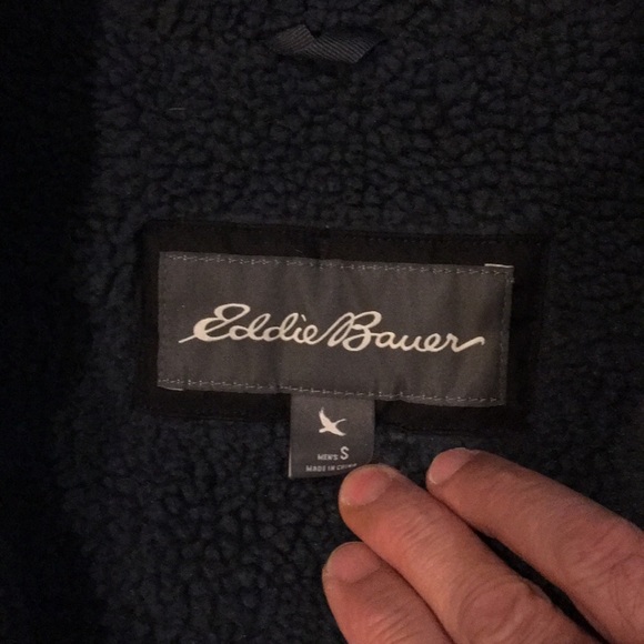 Eddie Bauer Men’s coat with removable hood - Picture 4 of 10